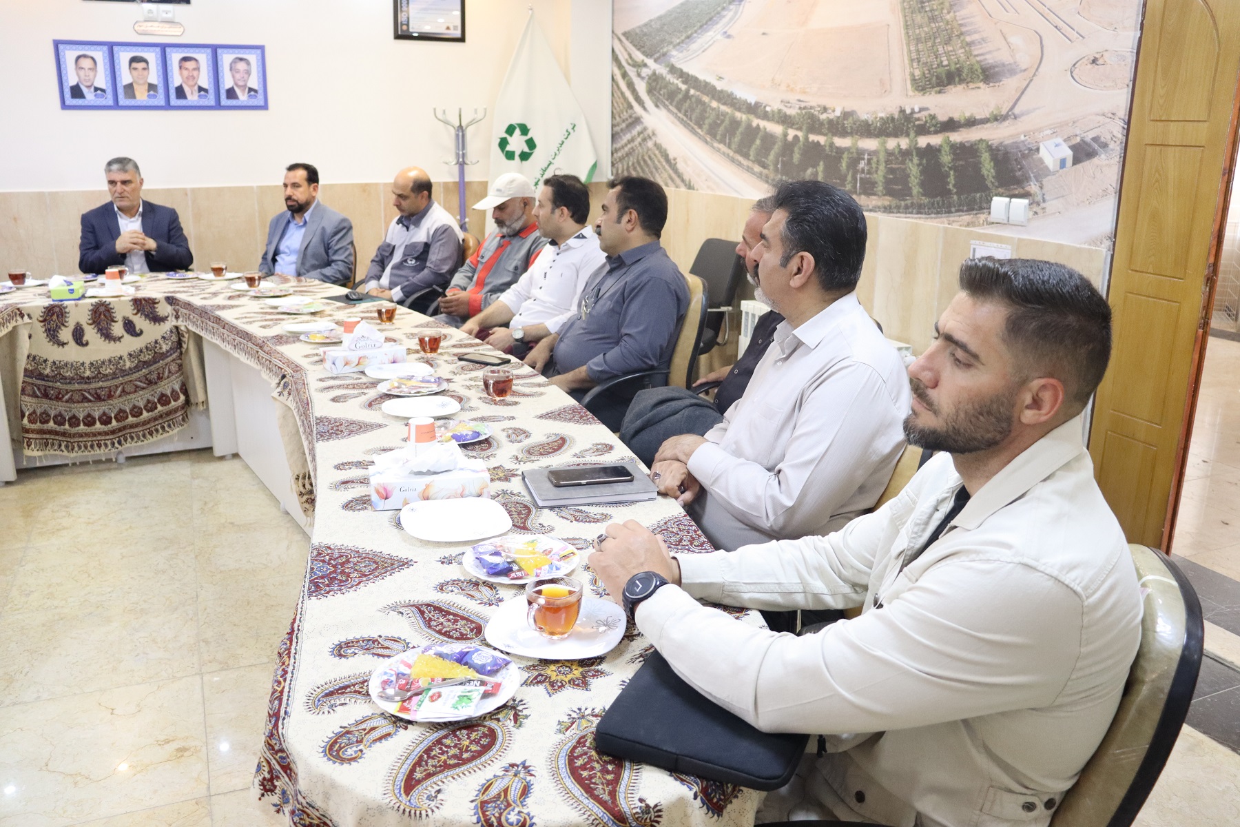 بازدید معاونین خدمات شهری استان اصفهان از مجتمع بازیافت، پردازش و تولید کود