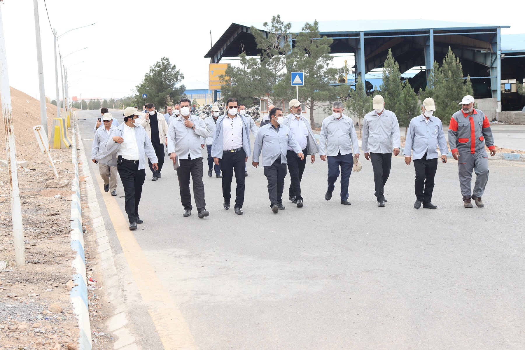 بازدید معاونین خدمات شهری استان اصفهان از مجتمع بازیافت، پردازش و تولید کود