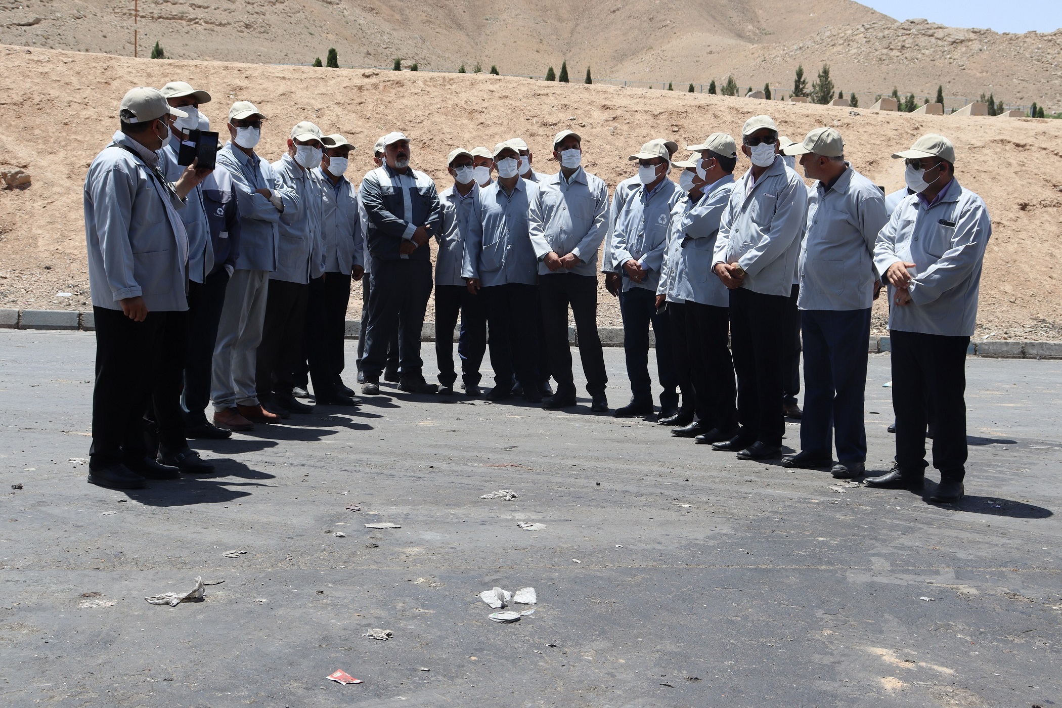 بازدید معاونین استانداری و شهرداران استان کهگیلویه و بویراحمد از مجتمع بازیافت، پردازش و تولید کود