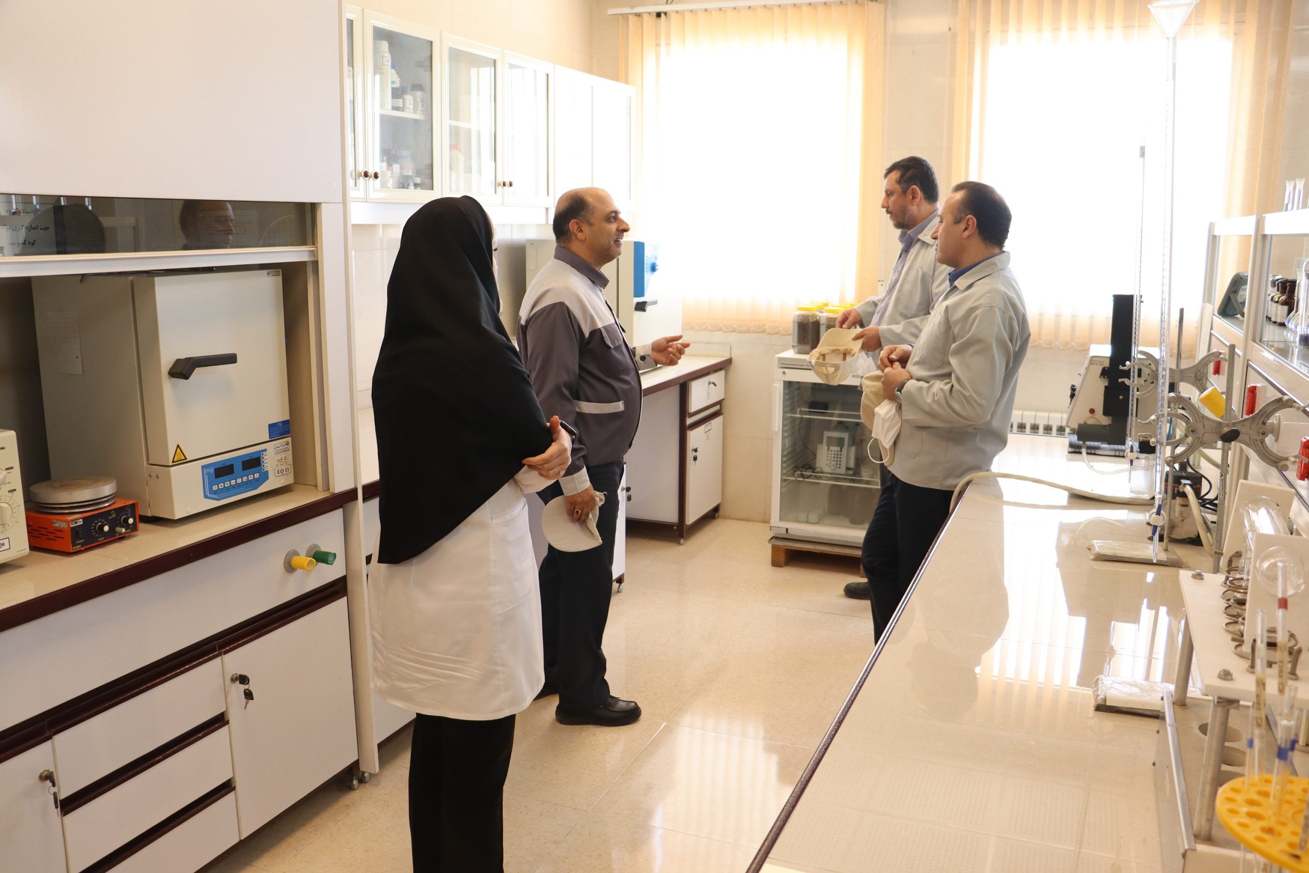 بازدید مدیرکل پدافند غیرعامل استان اصفهان از مجتمع بازیافت، پردازش و تولید کود